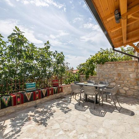 Vila Leon - Old Qeparo - 6 People מראה חיצוני תמונה